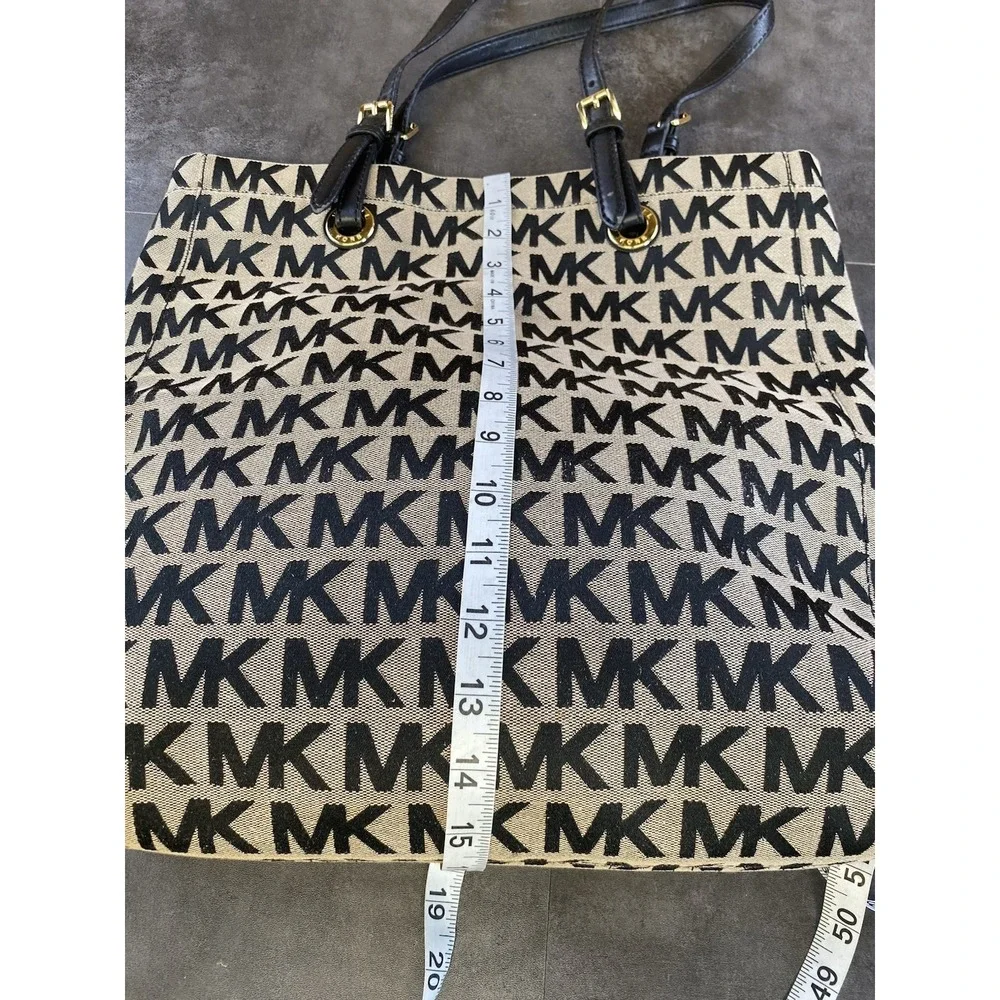 Michael Kors Jet Set Black & Tan Canvas Large Tote-CLEAN
